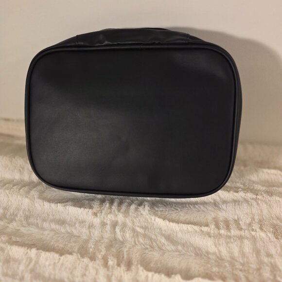 Makeup Bag - Picture 1 of 5
